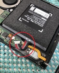 任天堂スイッチ, バッテリー交換, スマホスピタル熊本下通店, バッテリーコネクター
