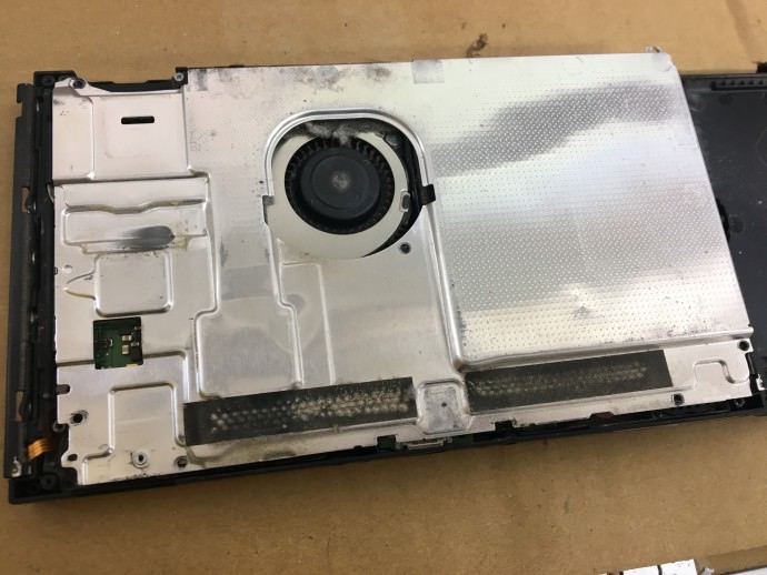 Switch内部の埃に注意！　スマホスピタル鹿児島店