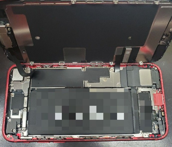 iPhoneSE2 画面交換　スマホスピタル鹿児島店