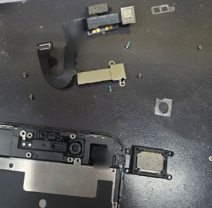 iPhoneSE2 画面交換　スマホスピタル鹿児島店