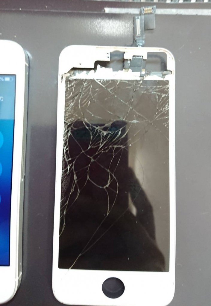iPhone SE画面交換スマホスピタル佐賀駅前店