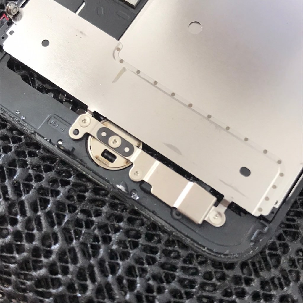 iPhone7 画面交換 スマホスピタル佐賀駅前店