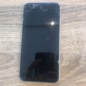 iPhoneSE2 画面交換修理 スマホスピタル佐賀駅前店