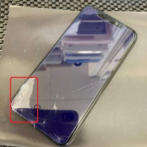 画面割れしたiPhone X 画面交換修理前 スマホスピタル佐賀駅前店