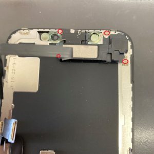 画面割れした iPhone X 画面交換修理 部品移殖 スマホスピタル佐賀駅前店