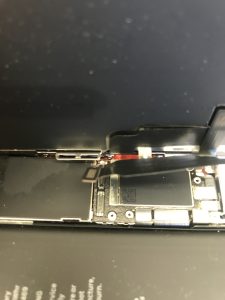 スマホスピタル佐賀駅店前_iPhone修理_画面交換_コネクタA