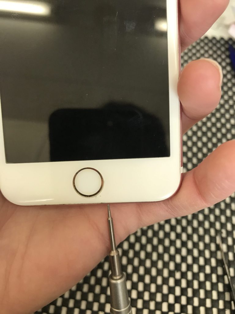 スマホスピタル佐賀_iPhone7_バッテリー交換_A