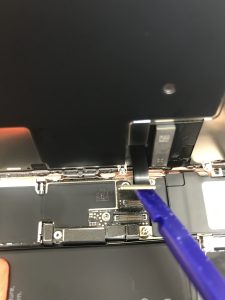 iPhone8_Battery_saga_D