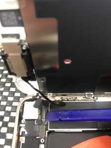 iPhone8_Battery_saga_E