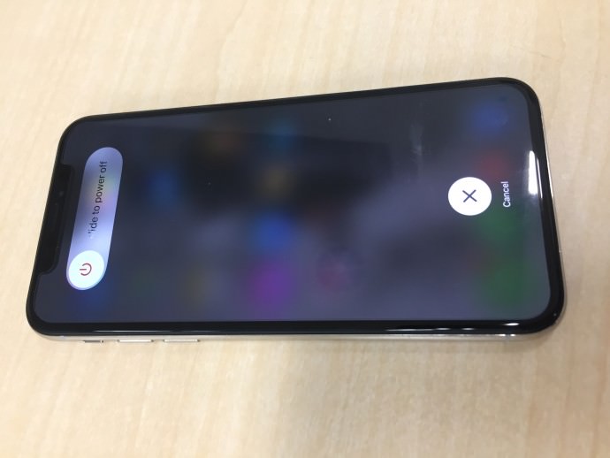 iPhoneX 画面 故障 修理