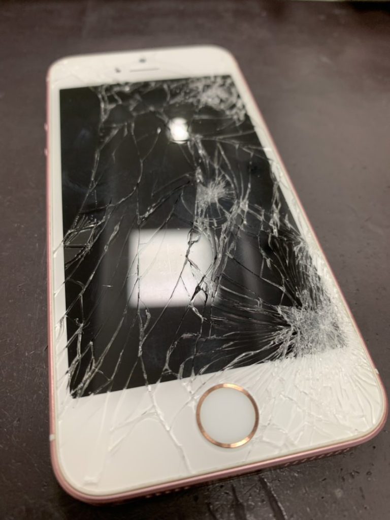 iPhoneSE 画面 交換前 修理 高槻 大阪 八幡 枚方 茨木