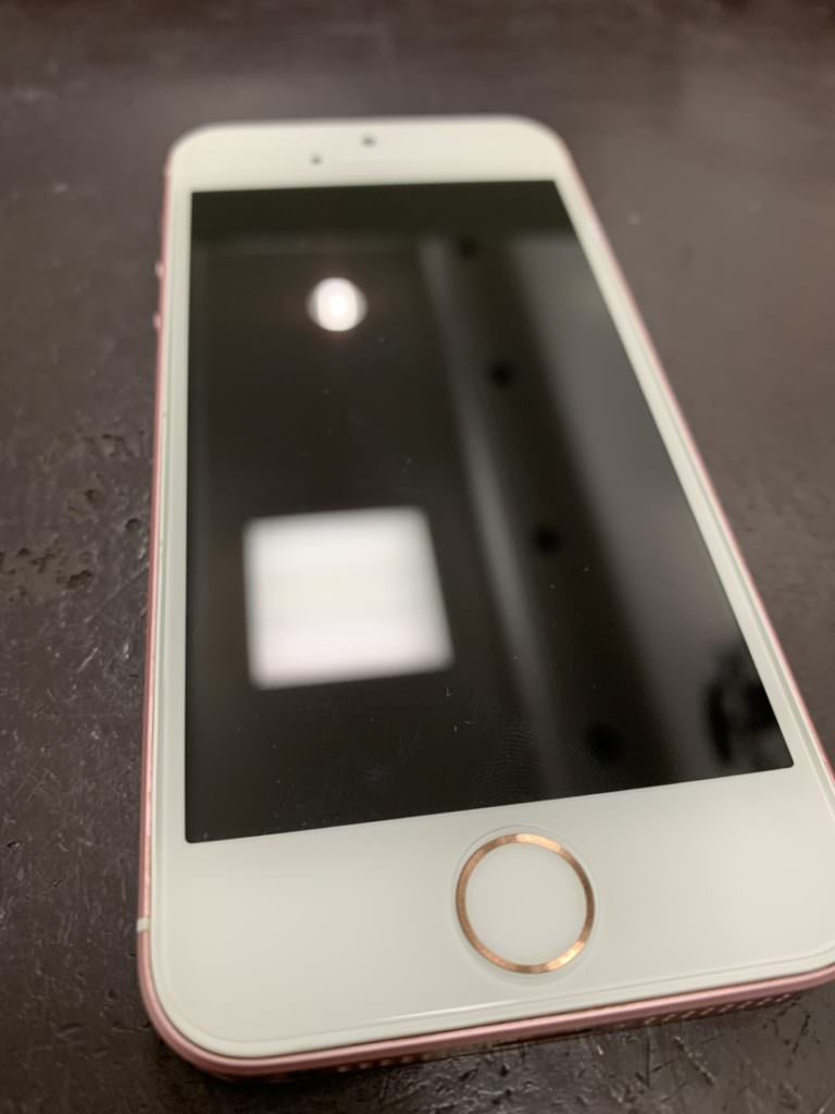 iPhoneSE 画面交換 iPhone修理 高槻 大阪 即日