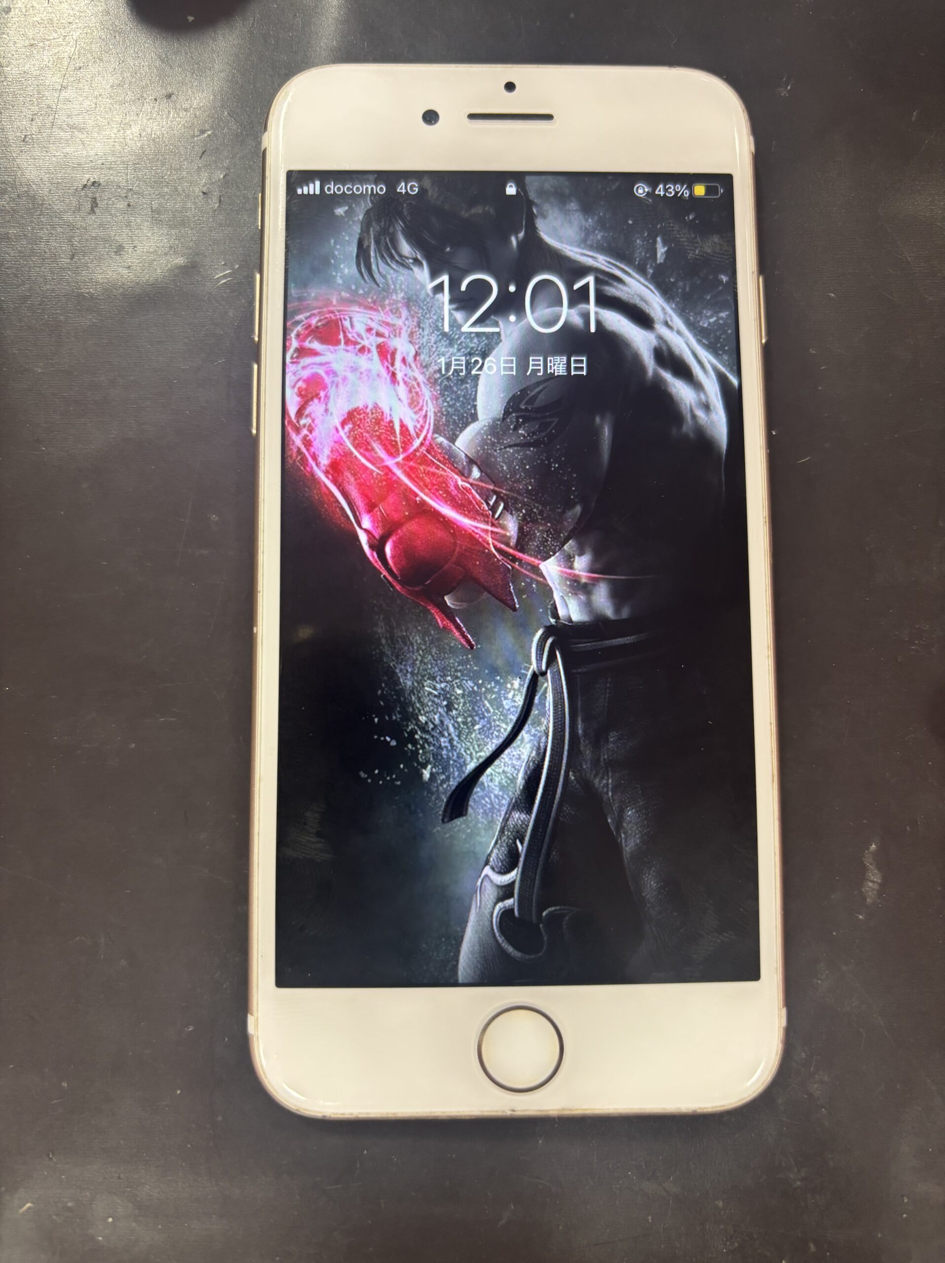 新しいバッテリーに交換したiPhone7