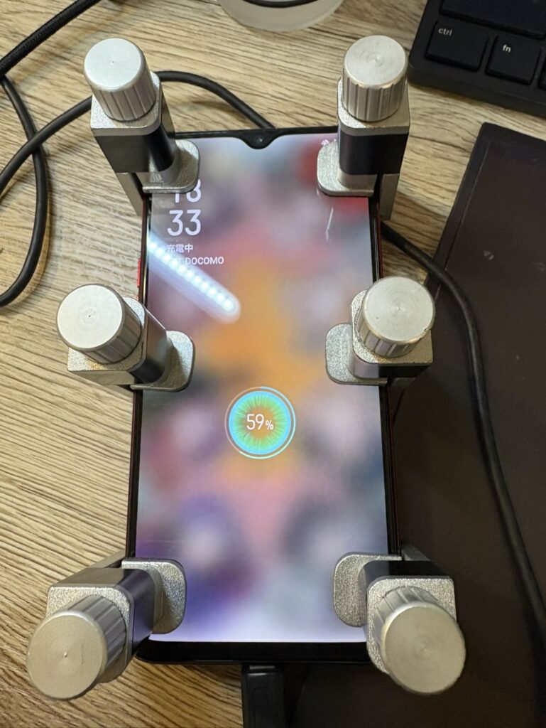 修理後のOPPO R17 Neo