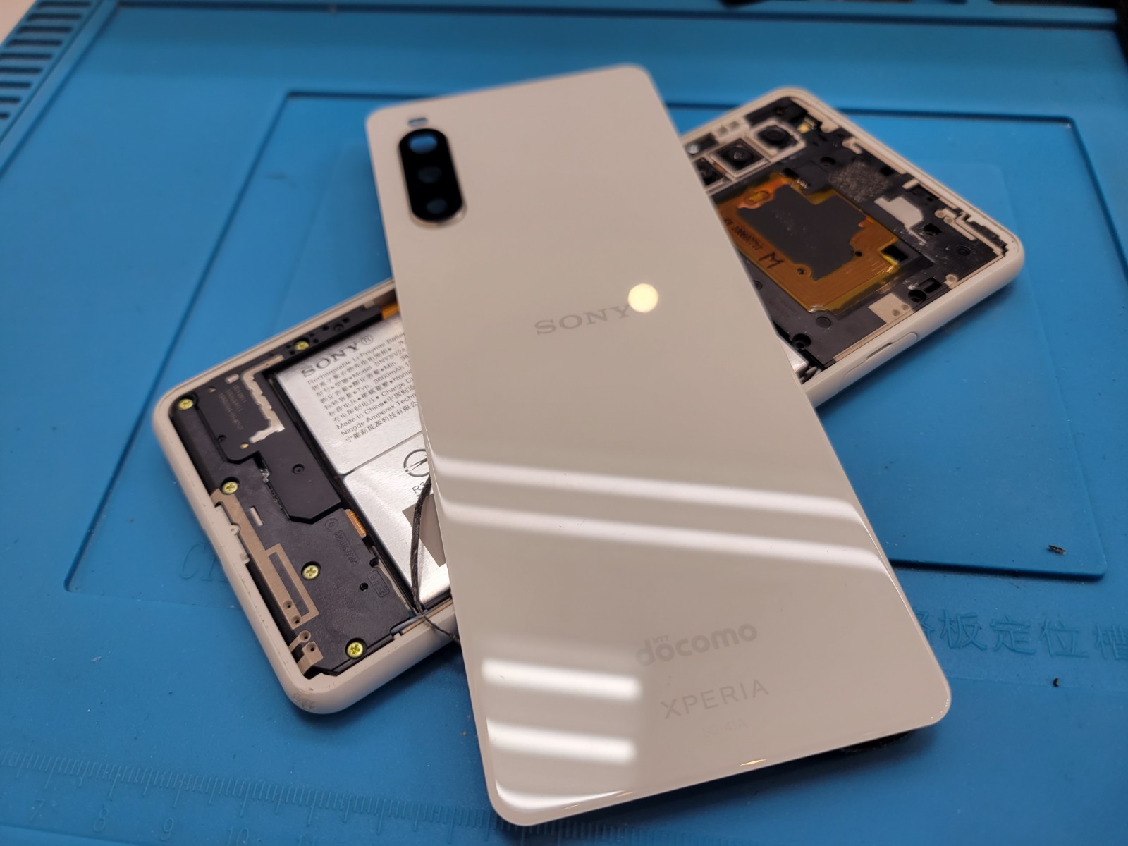 新しいディスプレイに交換したXperia 10 ii