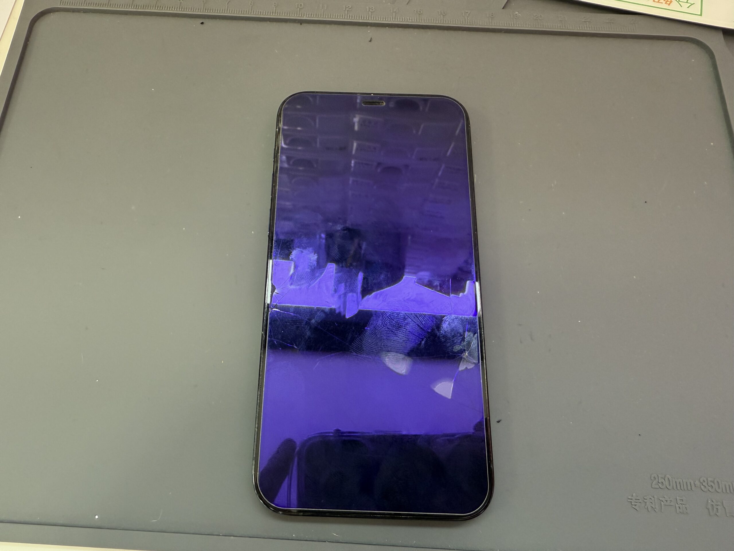 修理後(新しいiPhone12 Proのバッテリー)