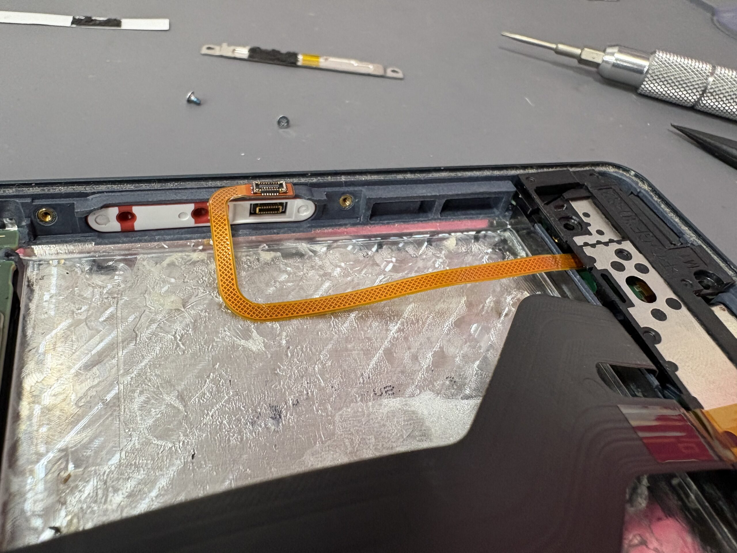 修理後AQUOS sense8