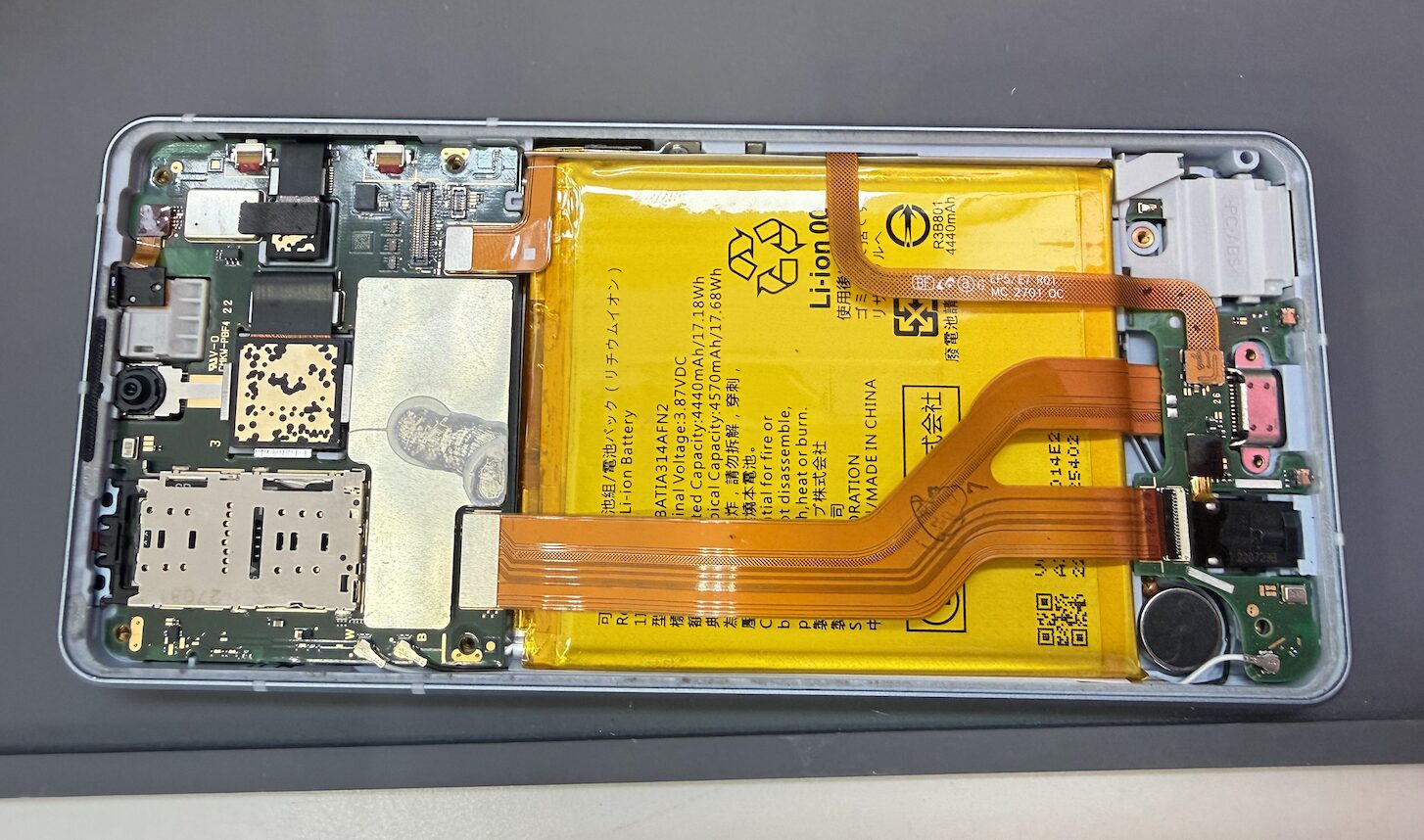 充電コネクタ修理後のAndroid SH-53C